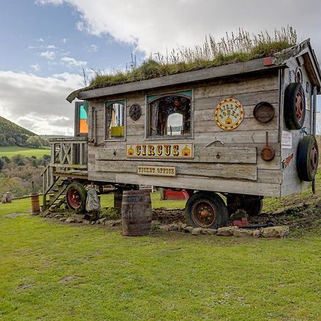 2 X Double Bed Glamping Wagon In Dalby Forest Scarborough Exteriör bild